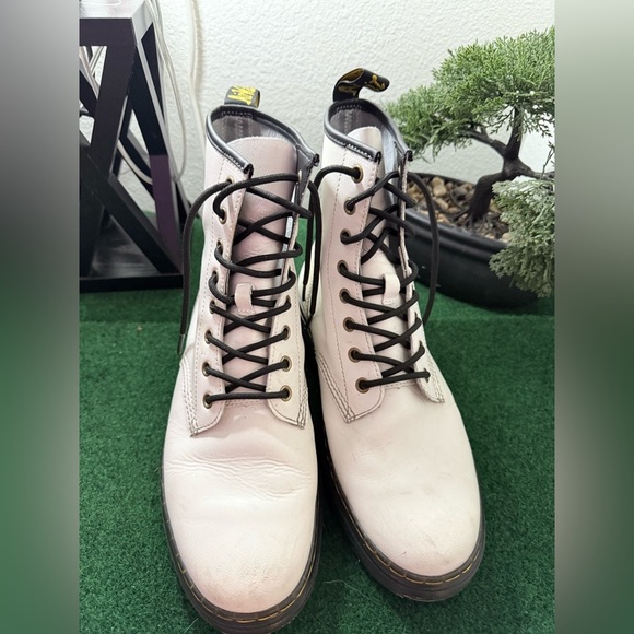 Dr. Martens White Leather Boots - Picture 6 of 6